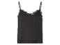 Top noir en satin avec dentelle.