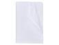 Couverture ou couette matelassée blanche, pliée soigneusement