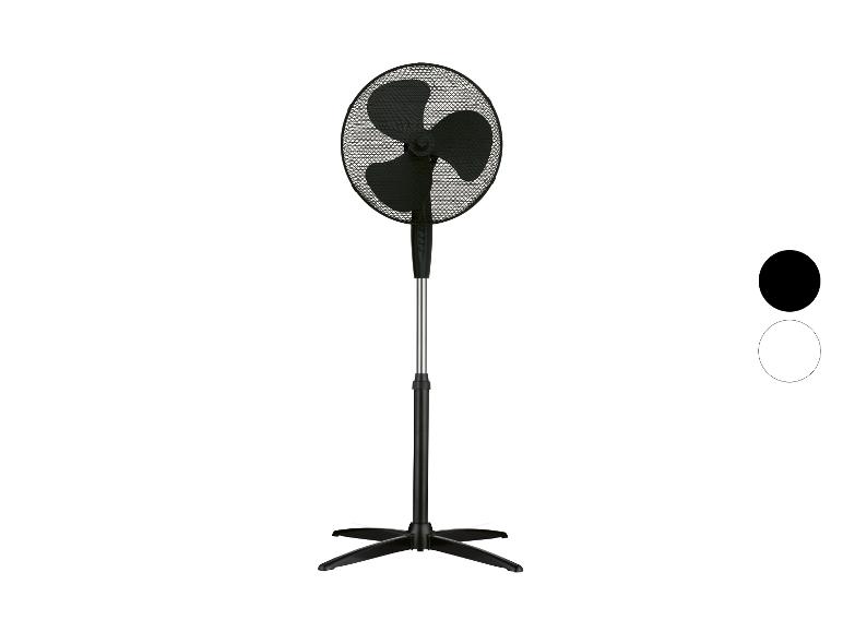 Ventilateur sur pied noir avec tête ronde et base en croix