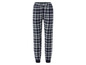 Pantalon de pyjama à carreaux bleus.