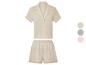 Ensemble pyjama beige : haut boutonné et short. Plusieurs coloris disponibles.