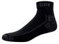 Une chaussette noire avec le logo CAT.