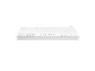 Matelas et sommier blancs, superposition de couches.