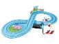 Une piste de course Peppa Pig avec deux voitures et une manette.