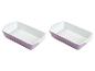 Deux plats à gratin de couleur mauve avec intérieur blanc.
