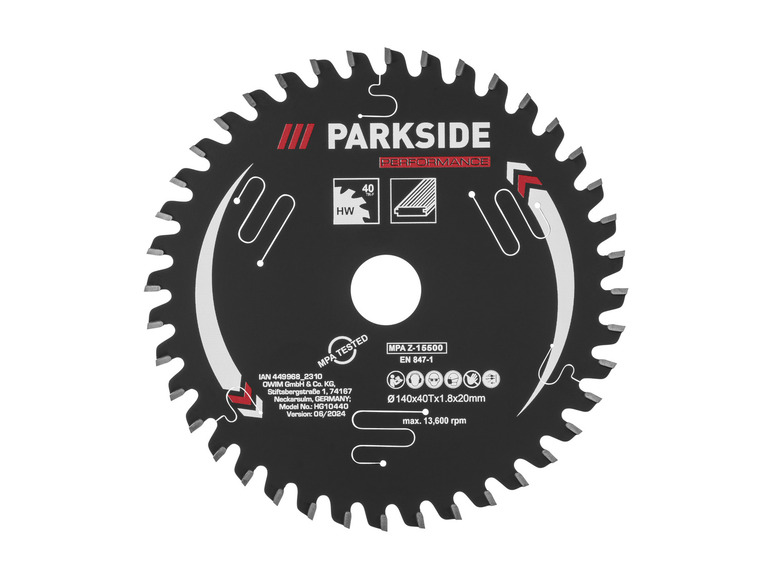 Une lame de scie Parkside Performance pour le bois avec un diamètre de 140 mm.