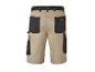 Shorts de travail beige et noirs avec poches cargo.