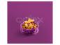 Un moule en silicone violet Coox avec une poire cuite.