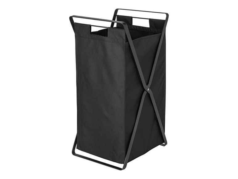 Un panier à linge noir avec un cadre en métal.