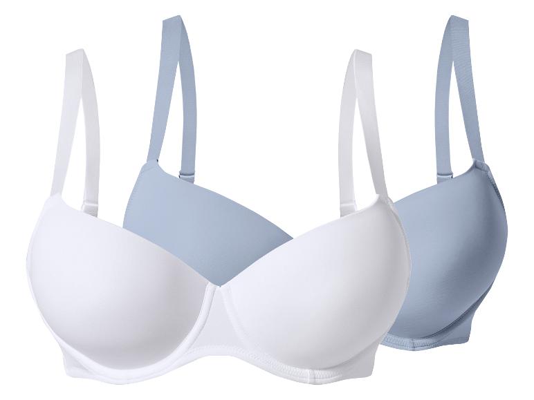 Deux soutiens-gorge pour femmes : un blanc et un bleu clair.