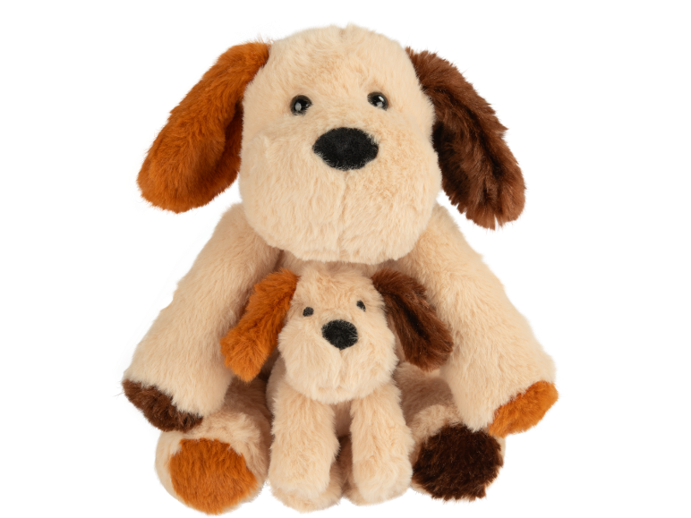 Chien en peluche avec un petit chiot en peluche