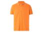 Polo orange avec col blanc.