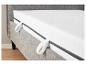 Lit gris avec matelas et housse blanche