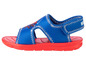 Sandales bleues avec une semelle rouge et un motif Spiderman.