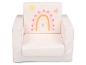 Fauteuil pour enfant rose à pois blancs avec un imprimé arc-en-ciel, soleil et papillon.