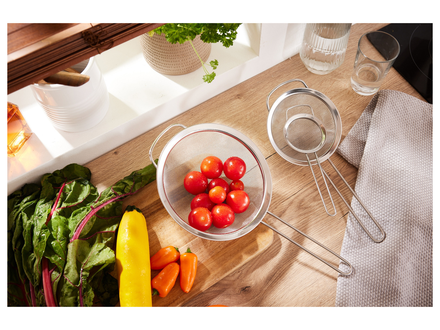 Lot De 3 Passoires En Inox - Diamètres 17, 19 Et 23 Cm - Avec Poignée Et Base Stable