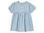 Robe en jean bleu pour enfant, style smockée.