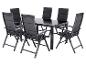 Ensemble de salle à manger d'extérieur avec une table rectangulaire noire et six chaises pliantes gris foncé.