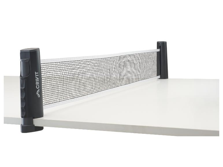 Filet de tennis de table Crivit sur une table blanche