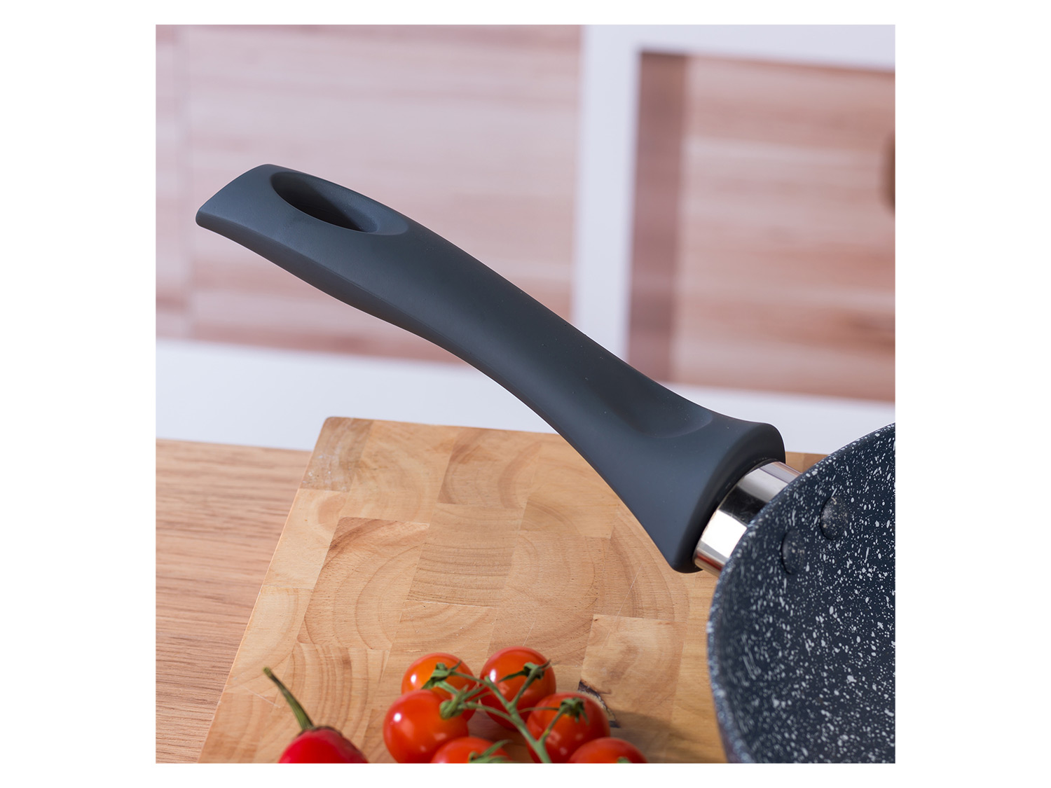Russell Hobbs Wok, casserole à manche, sauteuse ou casserole, Aluminium Nightfall Collection Blue Marble  (poêle, 28cm)