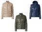 Trois doudounes matelassées en beige, vert olive et bleu marine, deux à col montant, une à capuche.