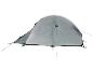 Tente de camping gris ardoise, idéale pour le bivouac.