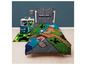 Une housse de couette Minecraft avec des personnages Creeper et Steve.