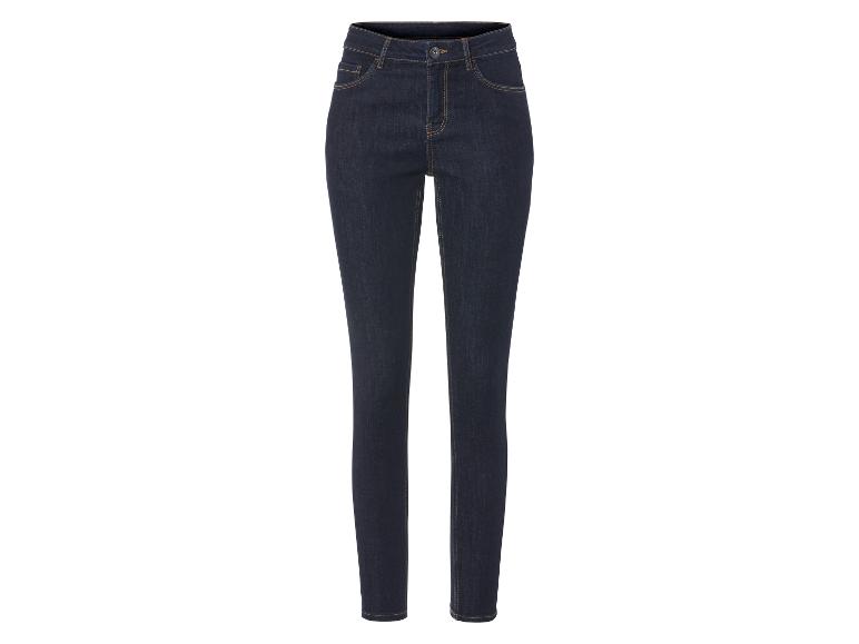Jeans skinny bleu foncé pour femmes.