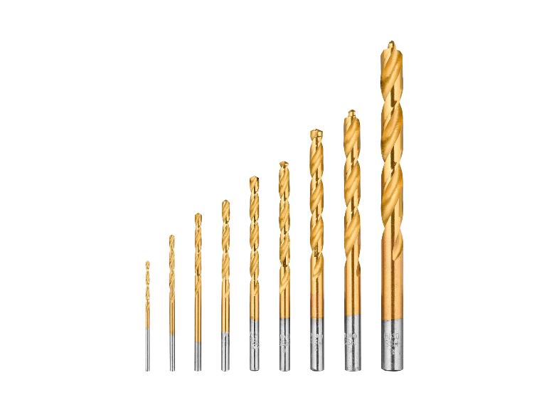 Un ensemble de dix forets dorés de différentes tailles, disposés du plus petit au plus grand.