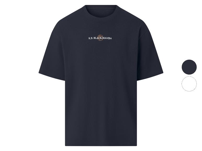 T-shirt bleu marine avec motif de basket-ball et texte 'K.B. BLACK MAMBA'.