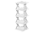 Une étagère blanche à cinq niveaux avec un support gris en forme de X.