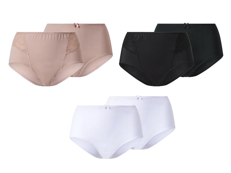 Trois paires de culottes pour femmes en beige, noir et blanc.