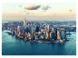 Une vue aérienne de l'horizon de New York, avec la Freedom Tower.