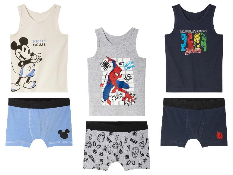 Des débardeurs et des boxers pour garçons avec des motifs Mickey Mouse, Spiderman et Avengers.