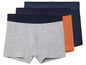 Trois paires de boxers en gris, orange et bleu marine.
