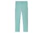 Un legging bleu clair.