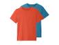 Deux t-shirts à manches courtes, orange et bleu.