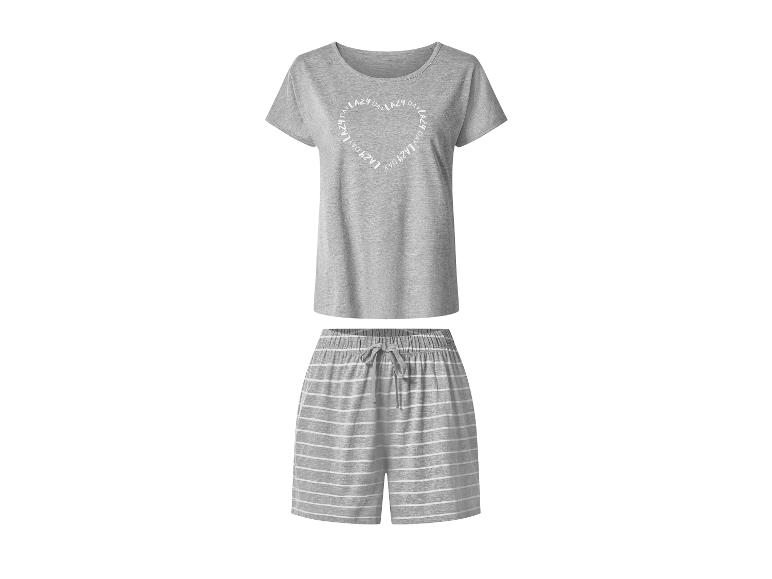 Pyjama gris pour femme à manches courtes et short rayé, avec l'inscription 'LAZY DAY' en forme de cœur.