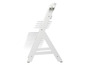 Une chaise haute blanche avec hauteur réglable.
