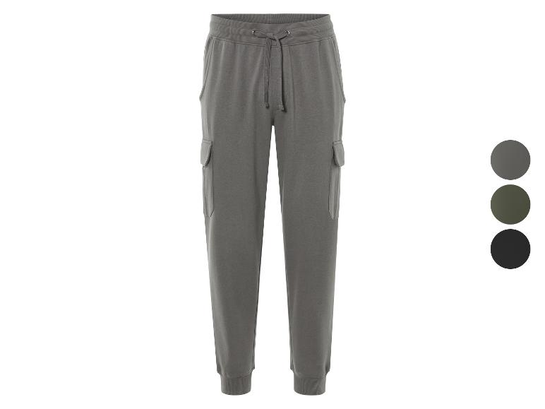 Pantalon de survêtement gris avec des poches cargo