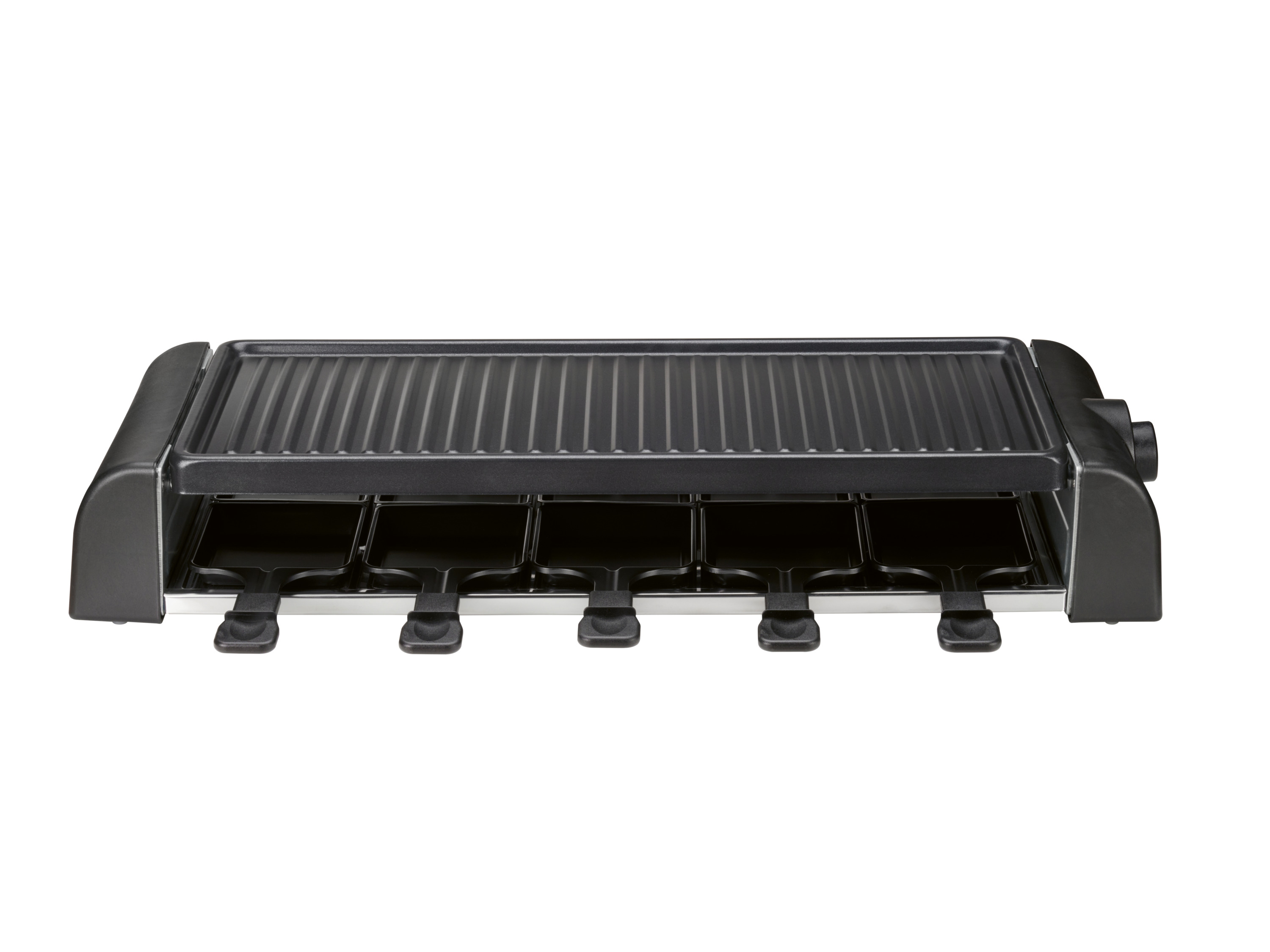 Un appareil à raclette noir avec cinq petites poêles et une surface de gril supérieure striée.