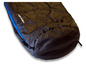 Un sac de couchage noir High Peak avec une fermeture éclair bleue.