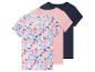Trois t-shirts : un imprimé coquillages, un rose et un bleu marine.