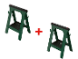 Deux tréteaux de travail verts avec un signe plus rouge entre eux.