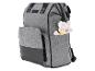 Un sac à langer gris de la marque Babyono avec un ourson en peluche.