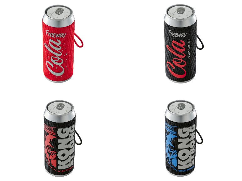 Quatre enceintes portables en forme de canettes de boisson gazeuse : deux rouges et noires avec « Cola », deux noires avec « KONG ».