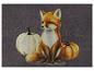 Renard artistique et citrouilles sur fond sombre.