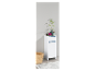 Une armoire de salle de bain blanche avec deux tiroirs sur un tapis.