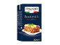 Sauce béchamel en emballage de 500 ml avec lasagnes et texte multilingue.