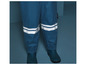 Pantalon imperméable bleu avec des bandes réfléchissantes et des bottes.